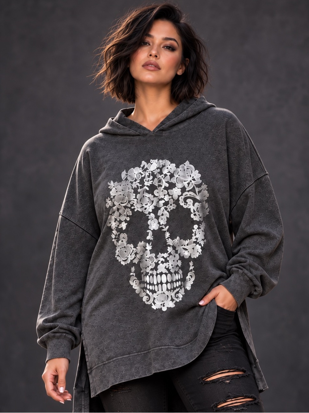NWT Lane Bryant Metallic Skull Graphic Sweatshirt Gray 14/16